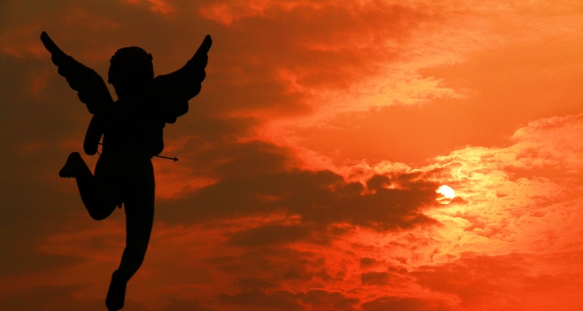 ����������ɽ���������ݻ����㳡ǰ����