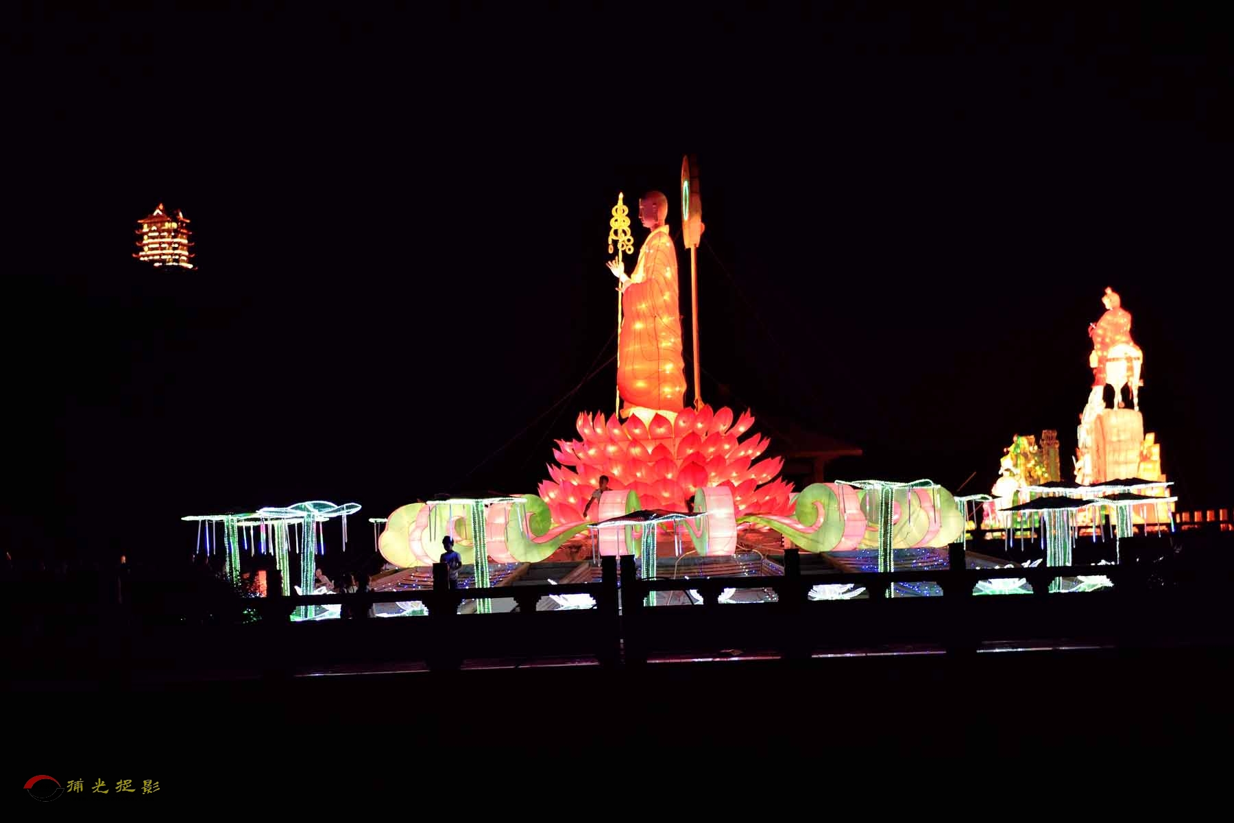 050.jpg