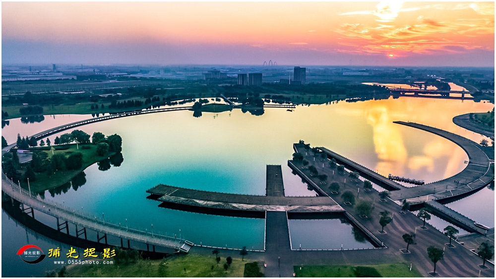 节庆夕阳红  孔俊.jpg
