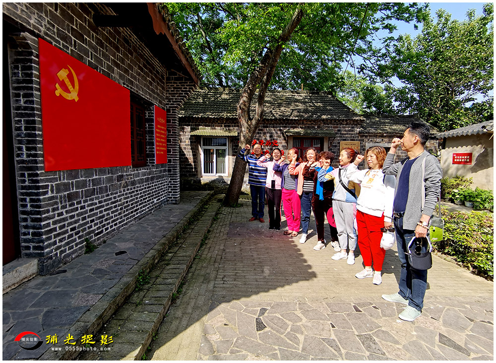 二等奖：张俊安《牢记历史》.jpg