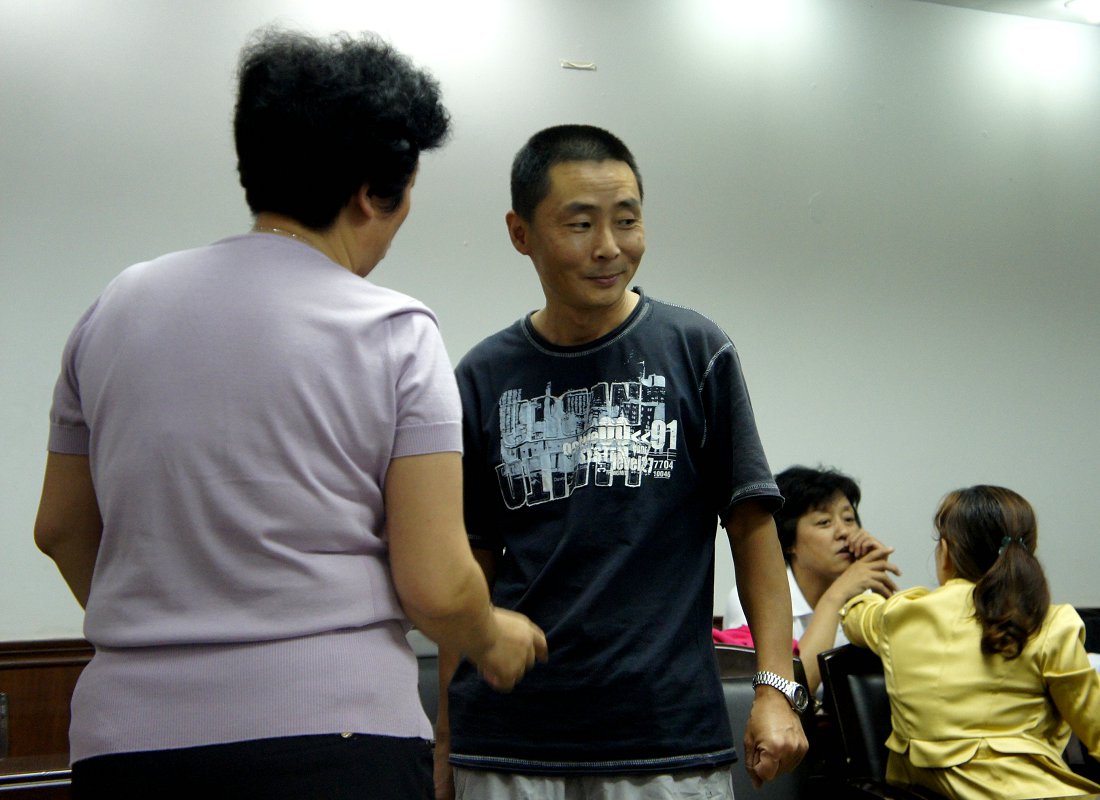 点点星光在现场交流.JPG